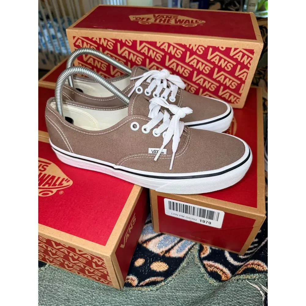 BRAND NEW Vans Authentic Walnut Men 8/Women 9.5